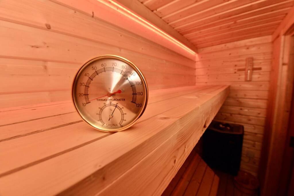 Flanders Loft Luxury Apartment With Sauna Dungiven Εξωτερικό φωτογραφία