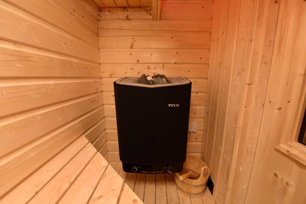 Flanders Loft Luxury Apartment With Sauna Dungiven Εξωτερικό φωτογραφία